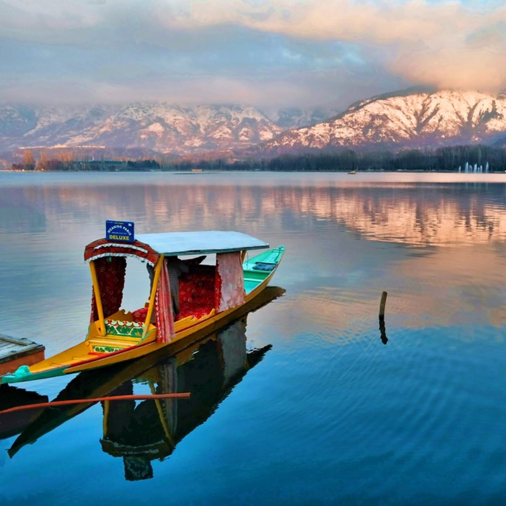 srinagar car rental